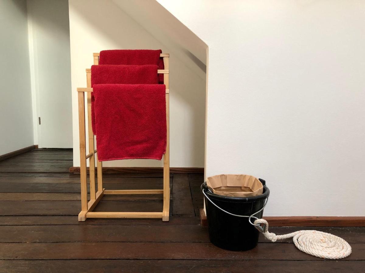 Schiffshotel "Schlafen Im Hafen" Hamburg Bagian luar foto